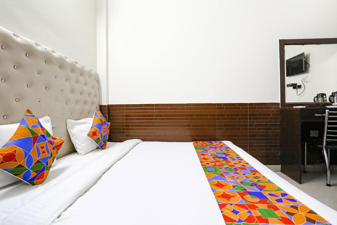 Fabhotel The Lazeez Ню Делхи Екстериор снимка