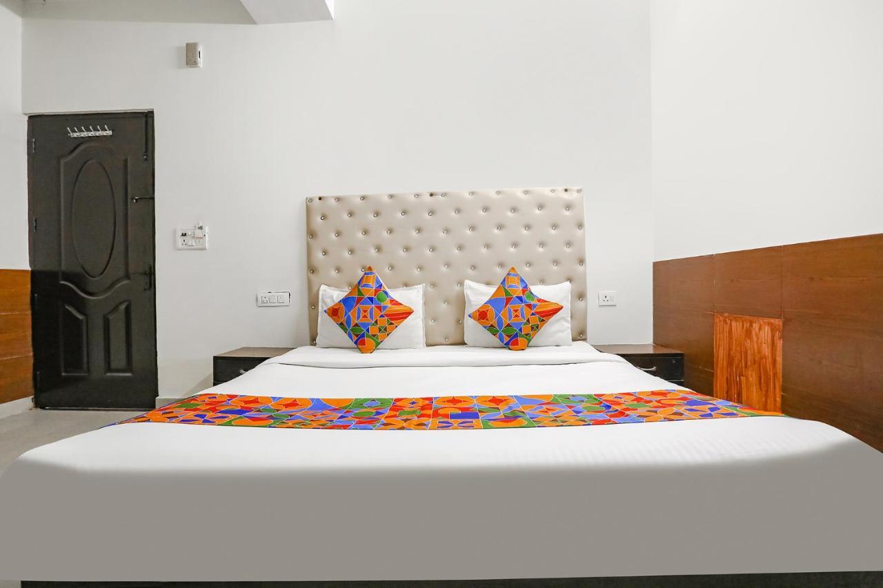 Fabhotel The Lazeez Ню Делхи Екстериор снимка