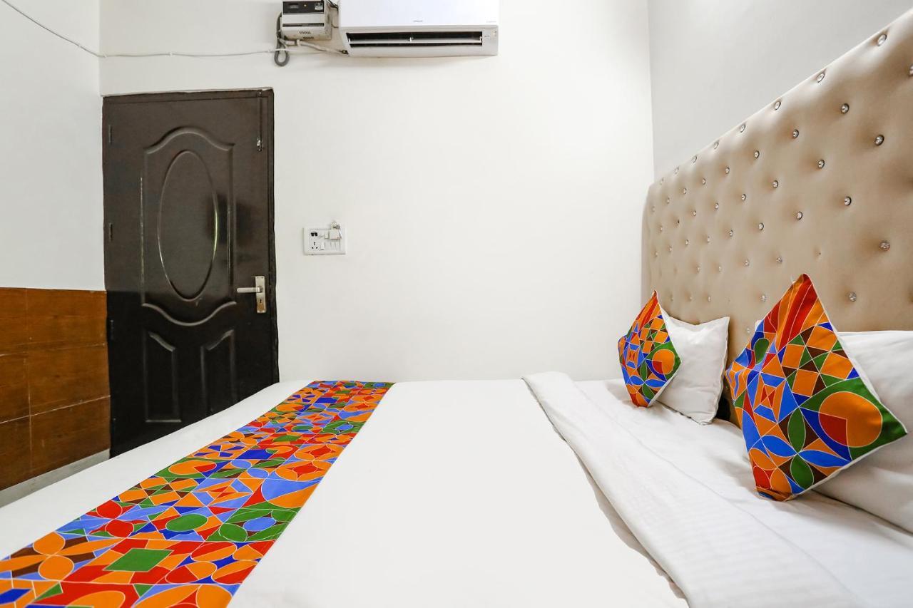 Fabhotel The Lazeez Ню Делхи Екстериор снимка